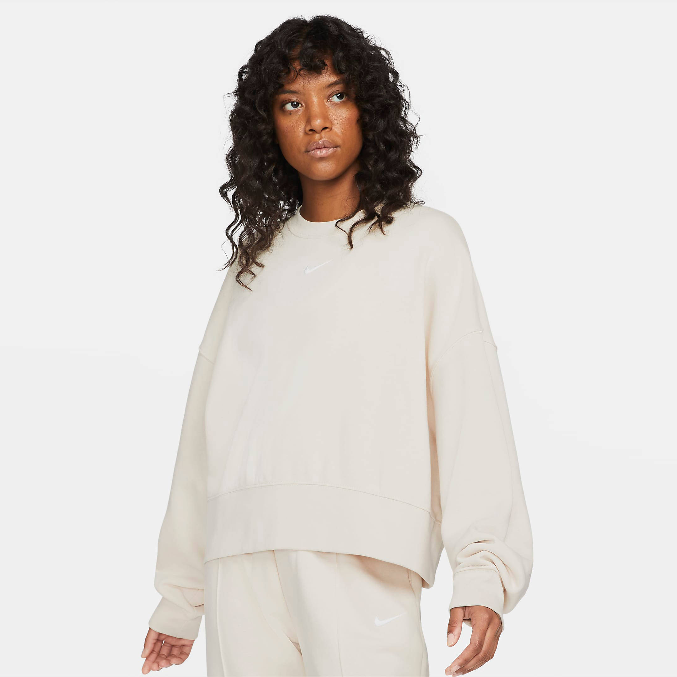 Nike Sportswear Collection Essentials Oversized Fleece Crew Sweatshirt