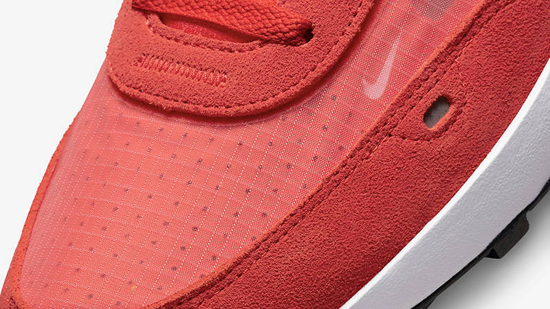 Nike Waffle One Crimson