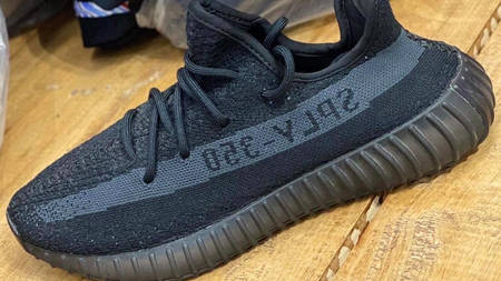 The Yeezy Boost 350 V2 "Onyx" Is Releasing in 2022 The Yeezy Boost 350 V2 "Onyx" Is Releasing in 2022