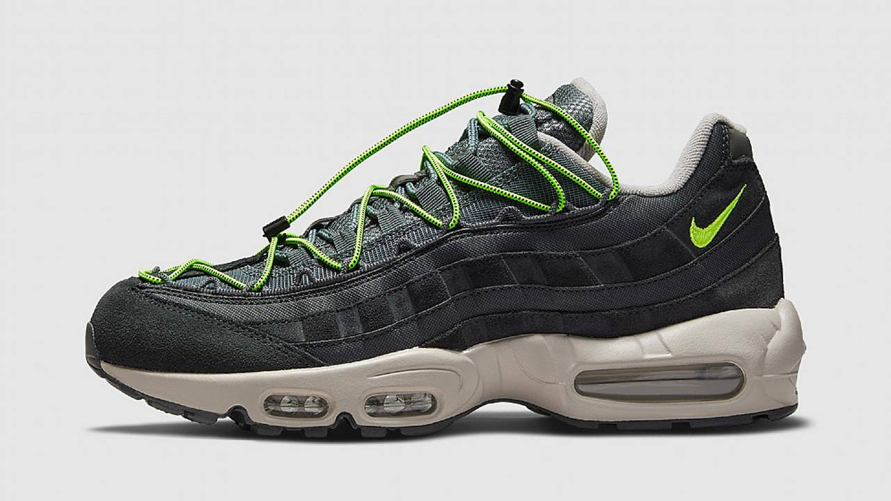 How Are These 15 Limited Edition Sneakers Still Sitting at SEVENSTORE?