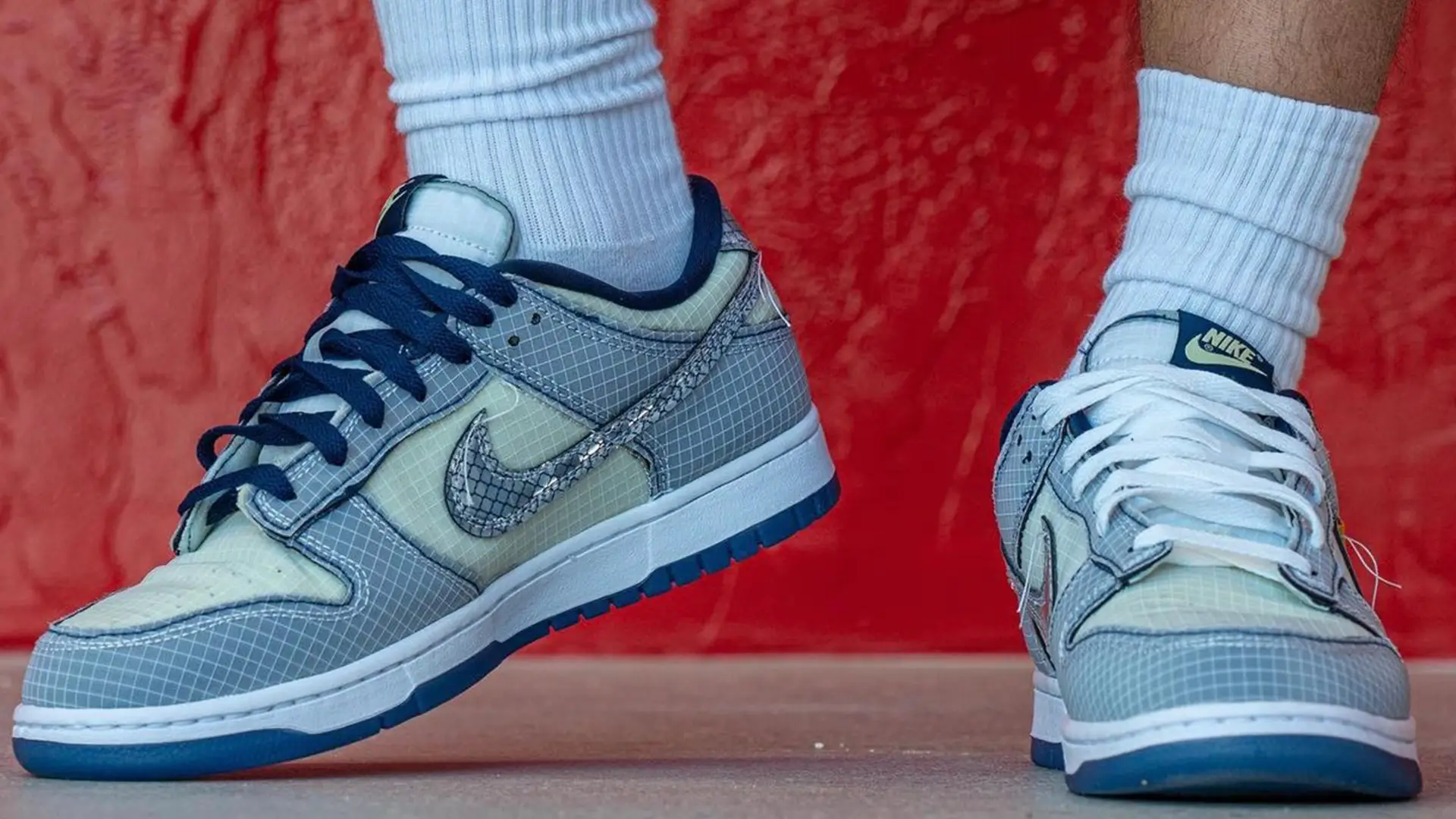 midnight navy dunks on feet