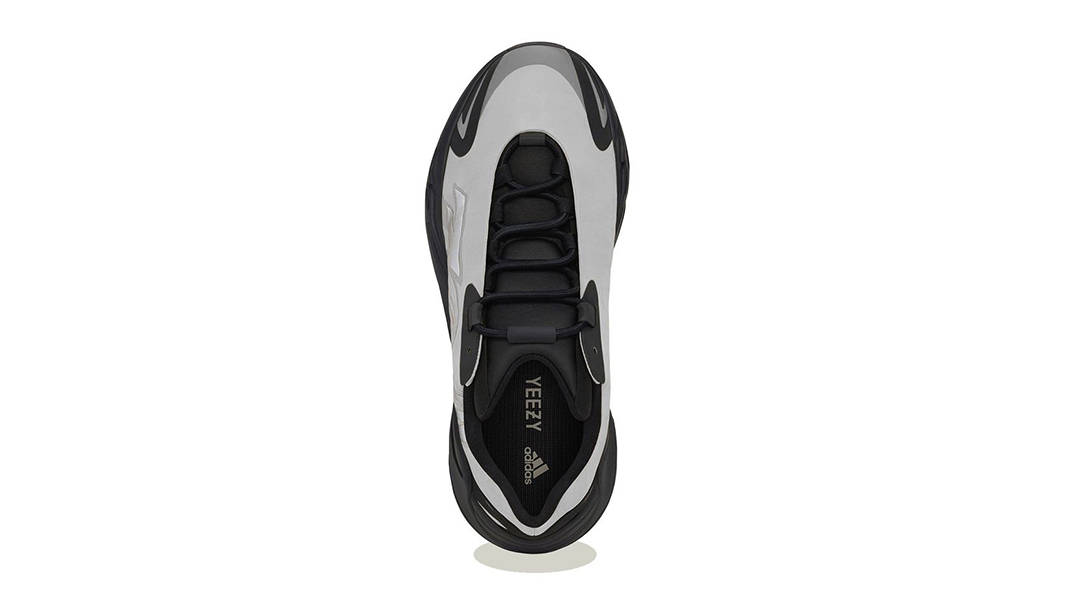 Yeezy Boost 700 MNVN Metallic Top