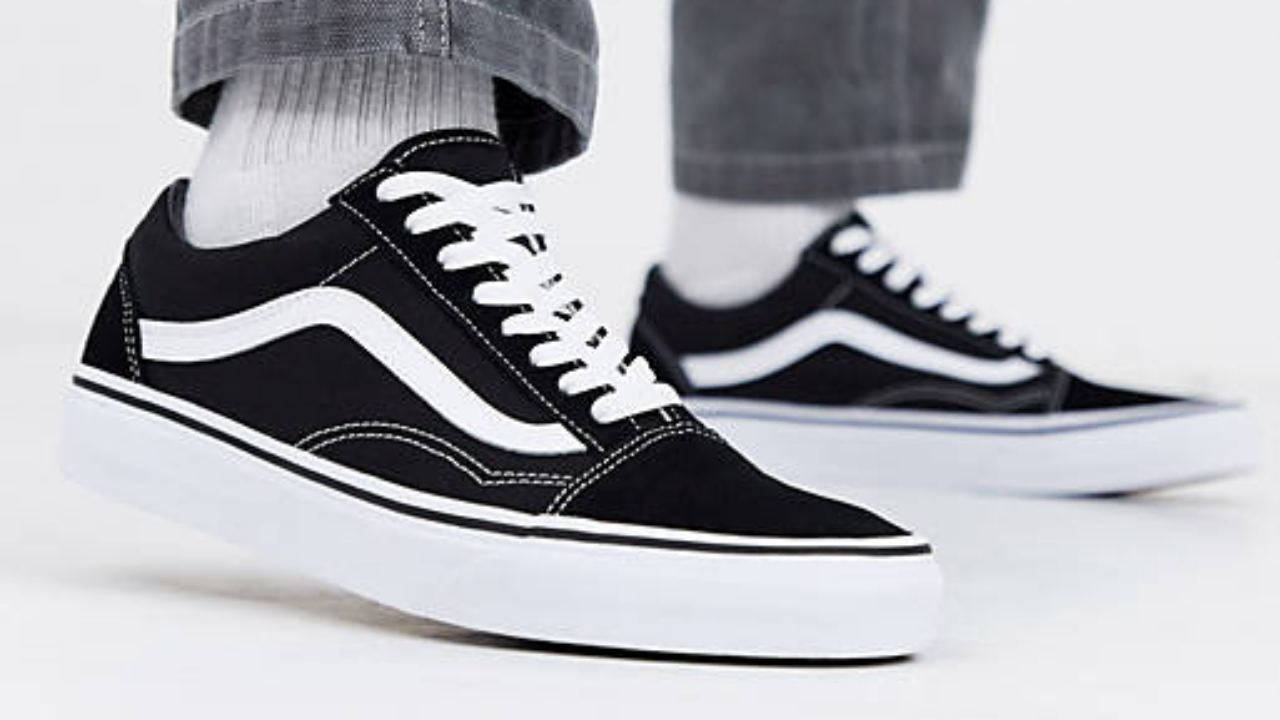 24151161-1-black