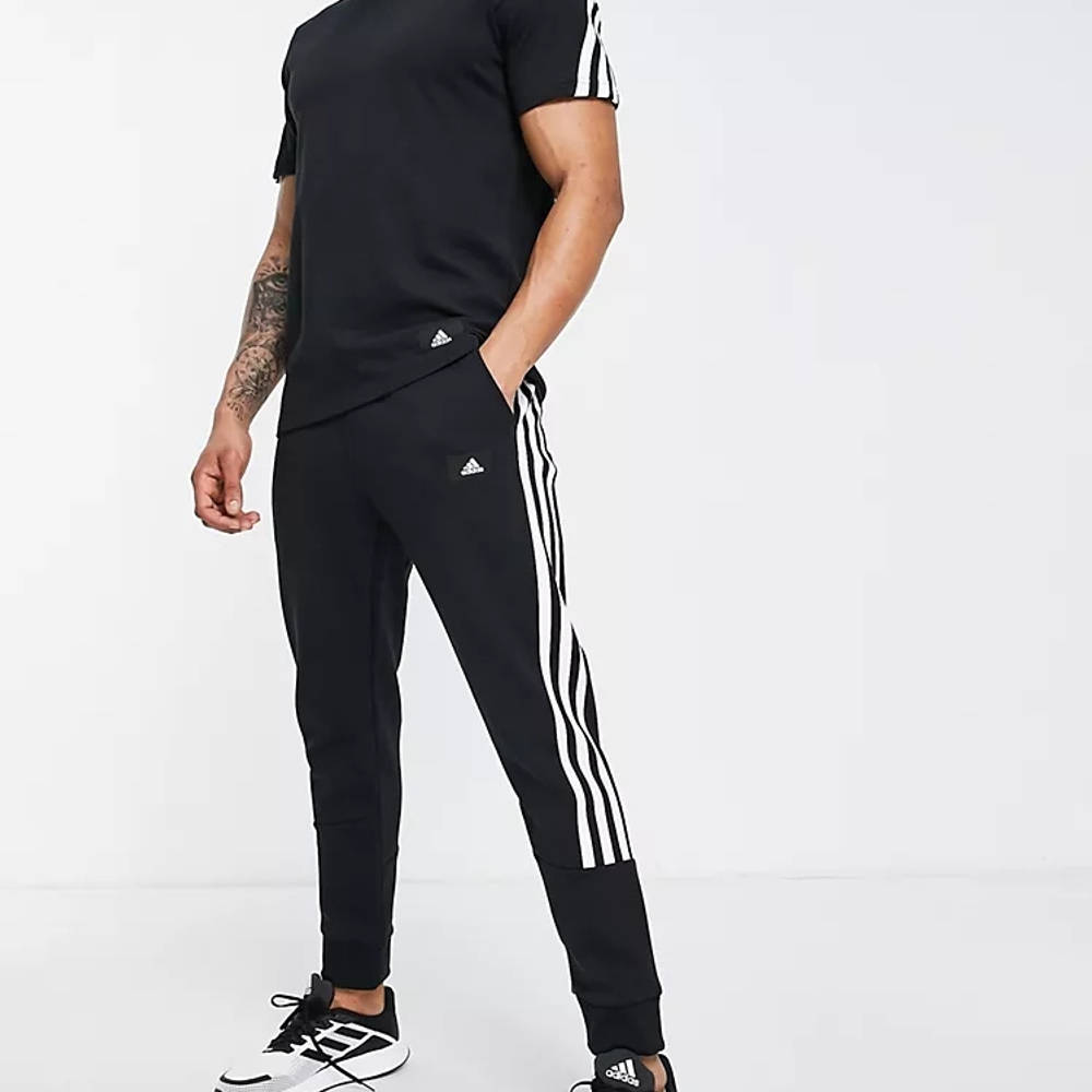 adidas Sportstyle Future Icons Arm Stripes T-Shirt - Black | The Sole ...