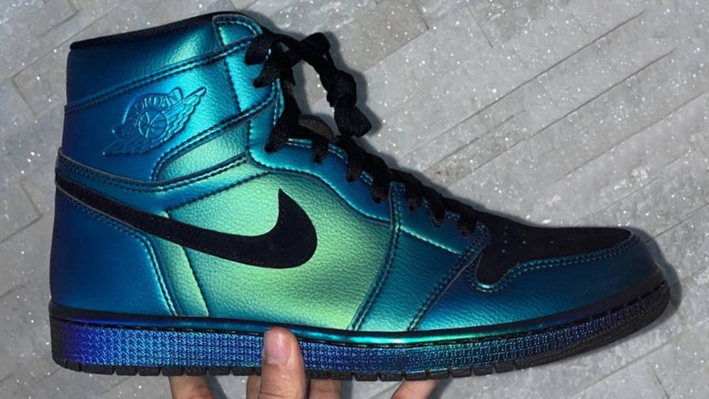 Image via dearicamarie/zsneakerheadz Air Jordan 1 High Anodized Blue Green First Look