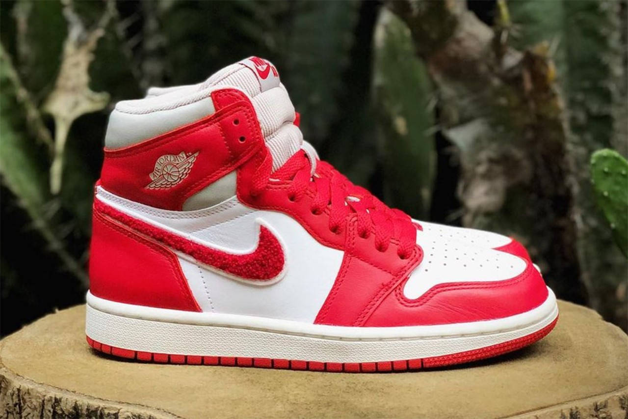 Air Jordan 1 High OG Varsity Red Release Date