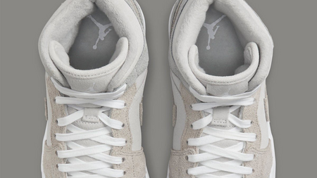You Won't Get Cold Feet With The Fleecy Air Jordan 1 Mid "Grey" You Won't Get Cold Feet With The Fleecy Air Jordan 1 Mid "Grey"