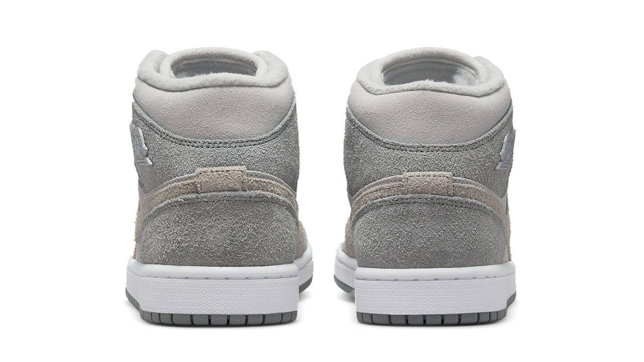 Air Jordan 1 Mid Particle Grey Colourway