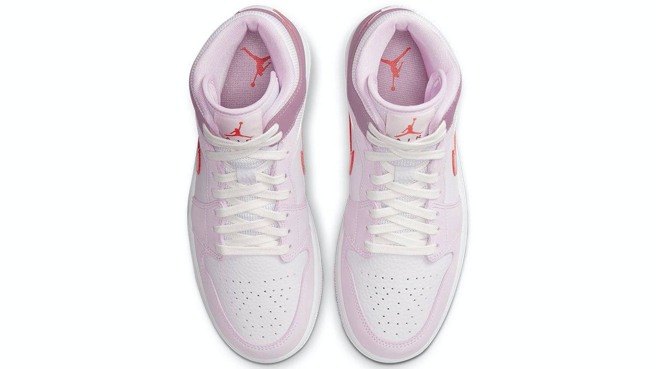 air jordan 1 mid valentines day 4