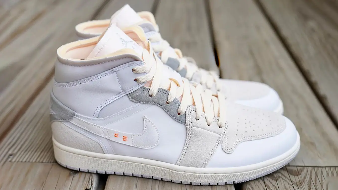 Nike jordan best sale mid 1 white