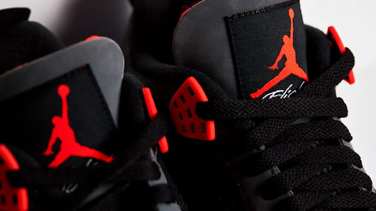 Jordan 4 shop black infrared