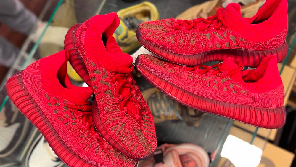 Image via requestboutiqueclt Yeezy Boost 350 V2 CMPCT "Slate Red"