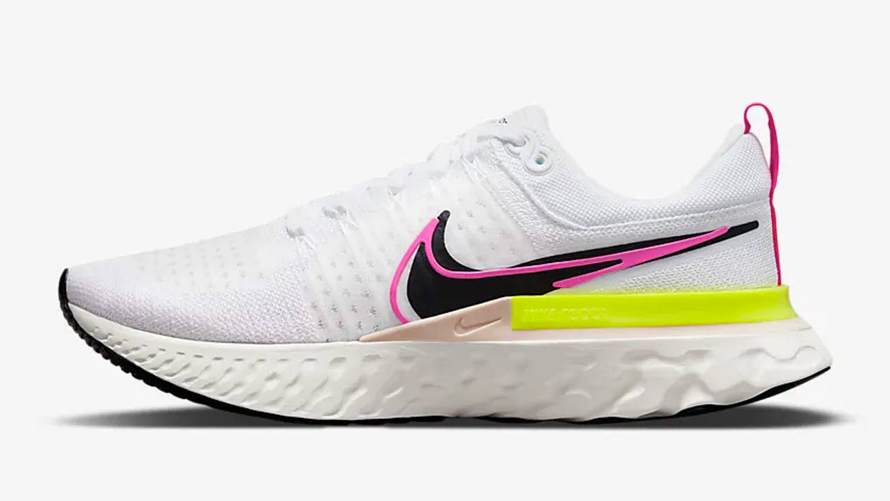 Here Are the Best Bargains From Nike's First Sale of 2022!
