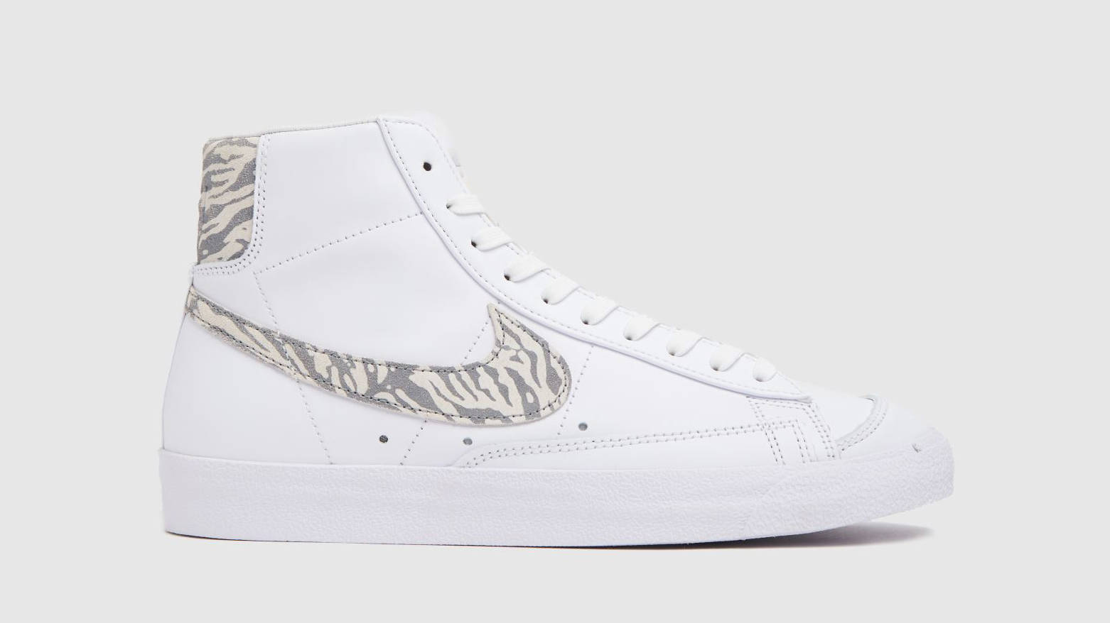 Nike Blazer Mid 77 Zebra White