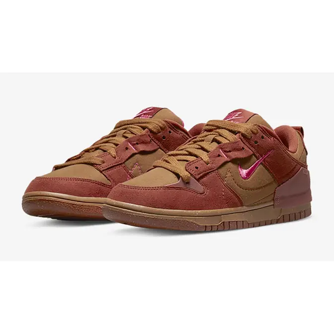 Nike dunks on sale pink and brown