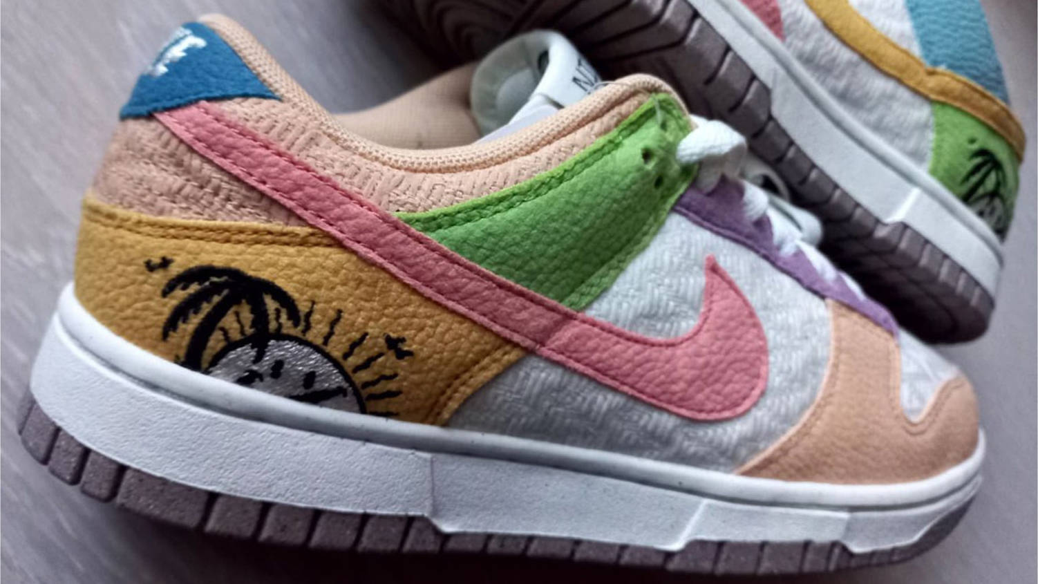 Nike Dunk Low Tropical Mix Colourway