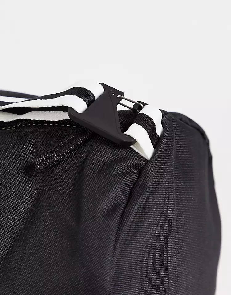 nike heritage holdall