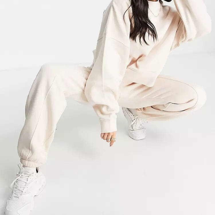 Nike Mini Swoosh Oversized Joggers