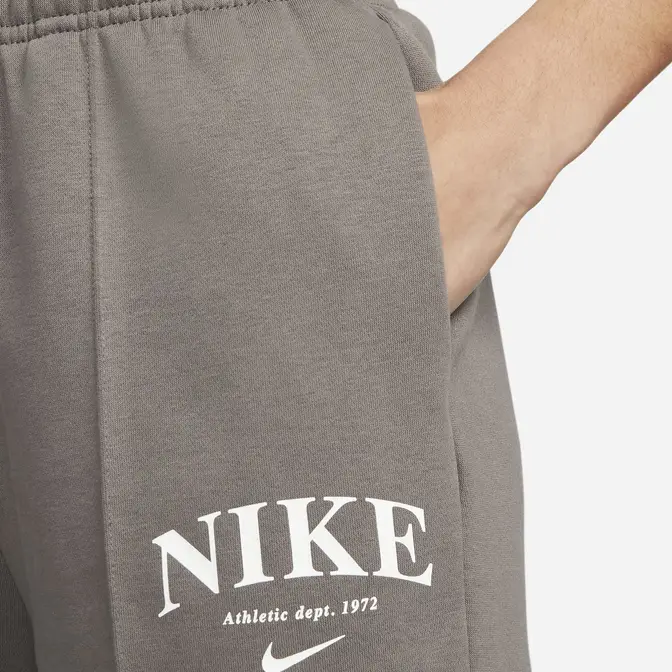 Nike athletic best sale dept pants