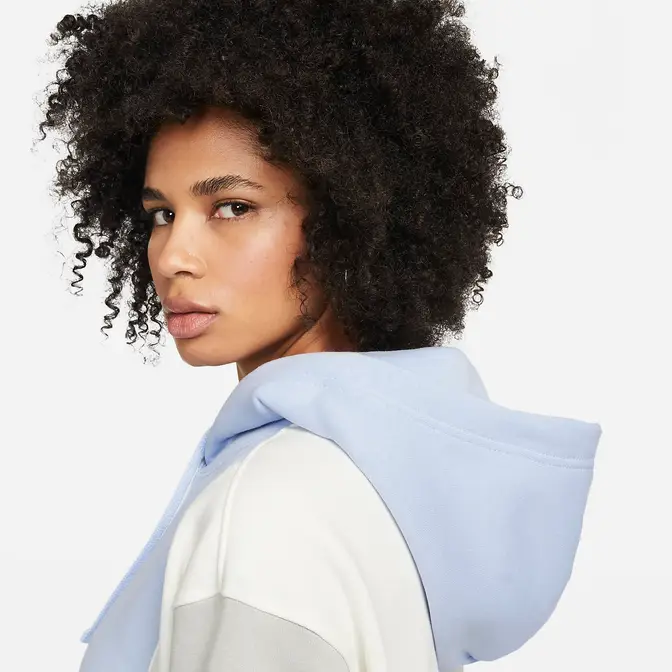 colour block hoodie nike