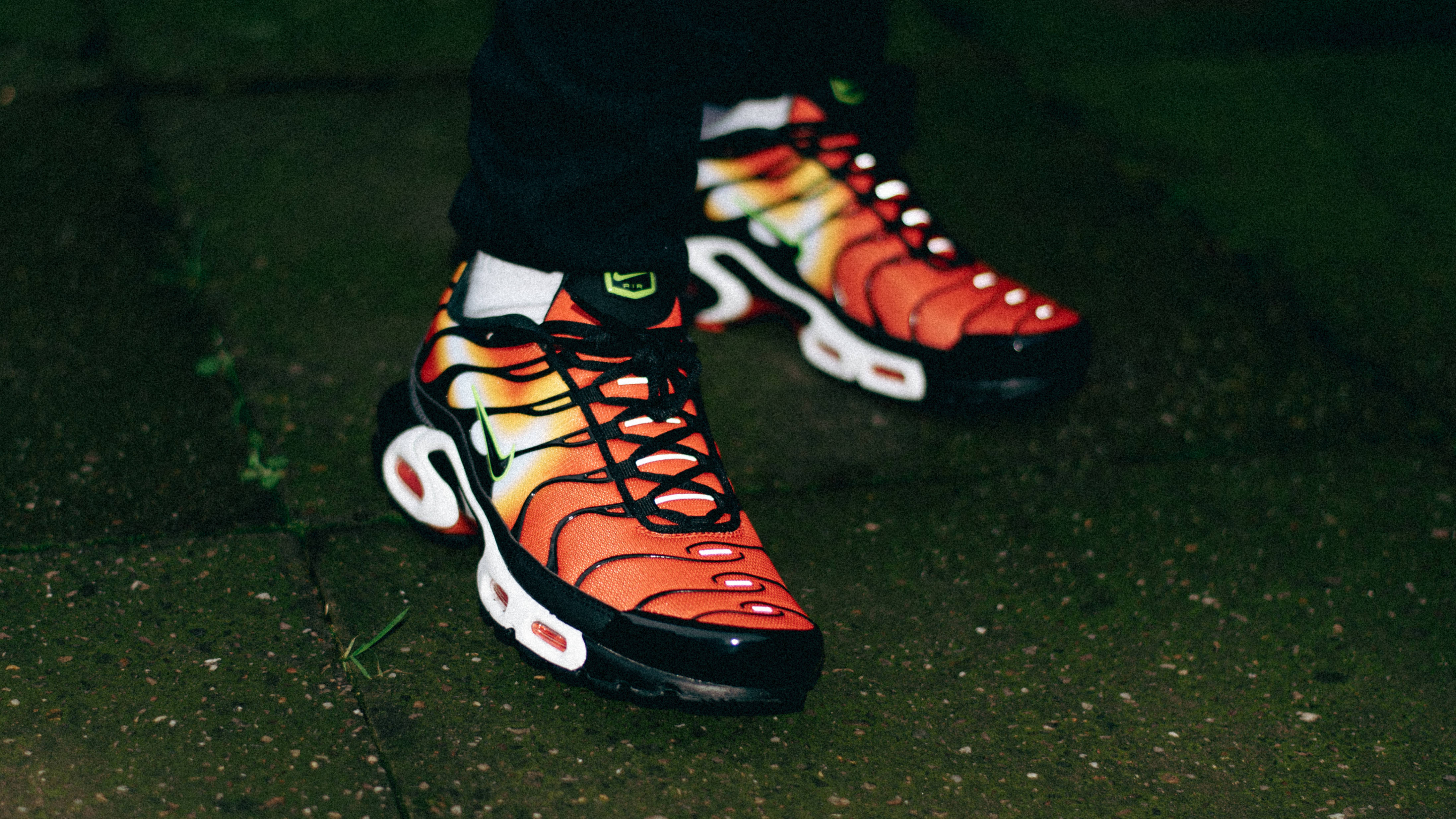 air max plus sunset on feet