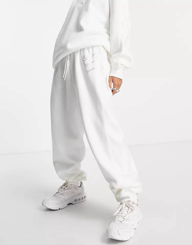 Nike Triple Swoosh Fleece Joggers