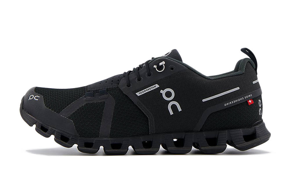 On Running Cloud Waterproof Black Lunar