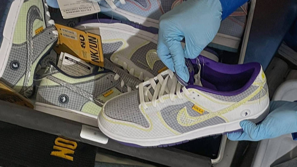 Image via Nike union la dunk 2