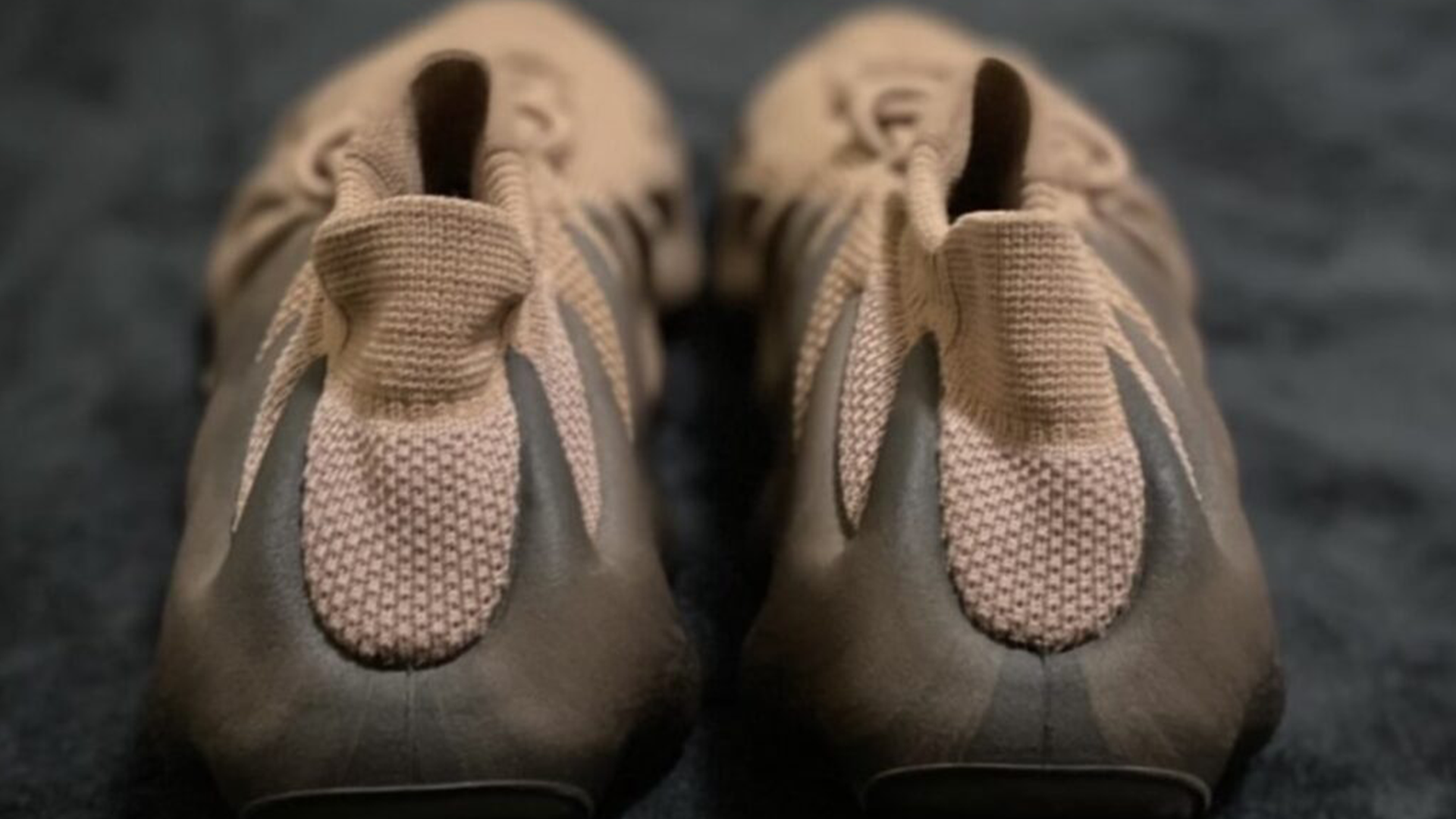 Yeezy 450 Cinder