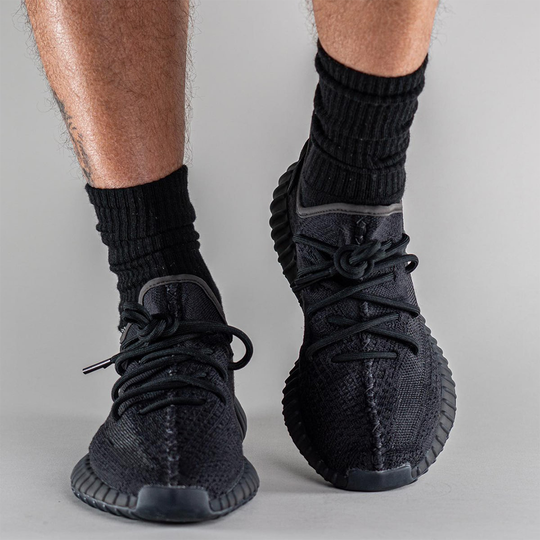 Yeezy Boost 350 V2 Onyx