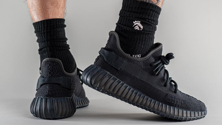 The Yeezy Boost 350 V2 Appears in "Onyx"