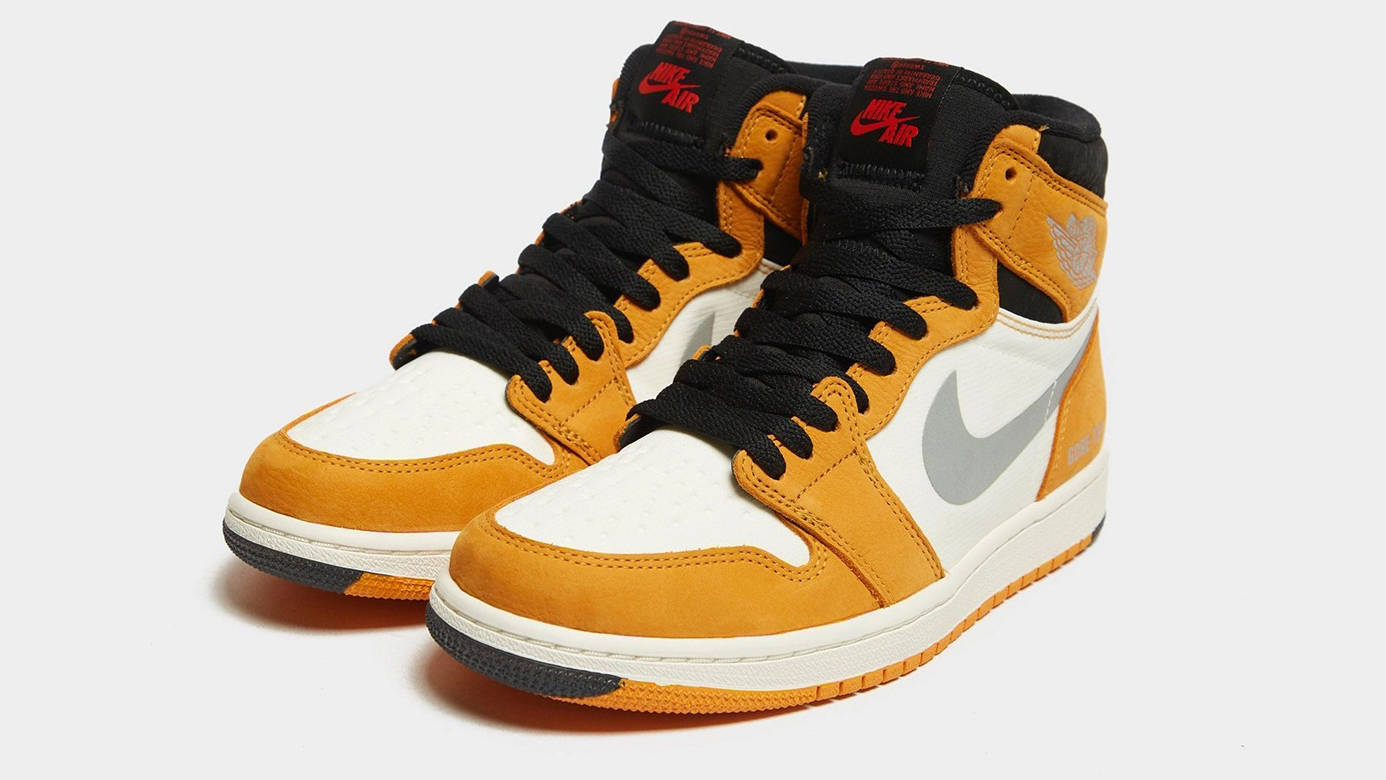 Air Jordan 1 Element GORE-TEX Light Curry Close Up