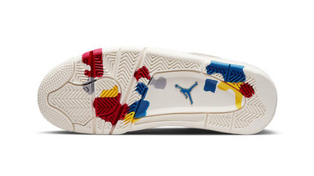 Colourful Paint Blobs Adorn the Air Jordan 4 "Blank Canvas" Colourful Paint Blobs Adorn the Air Jordan 4 "Blank Canvas"