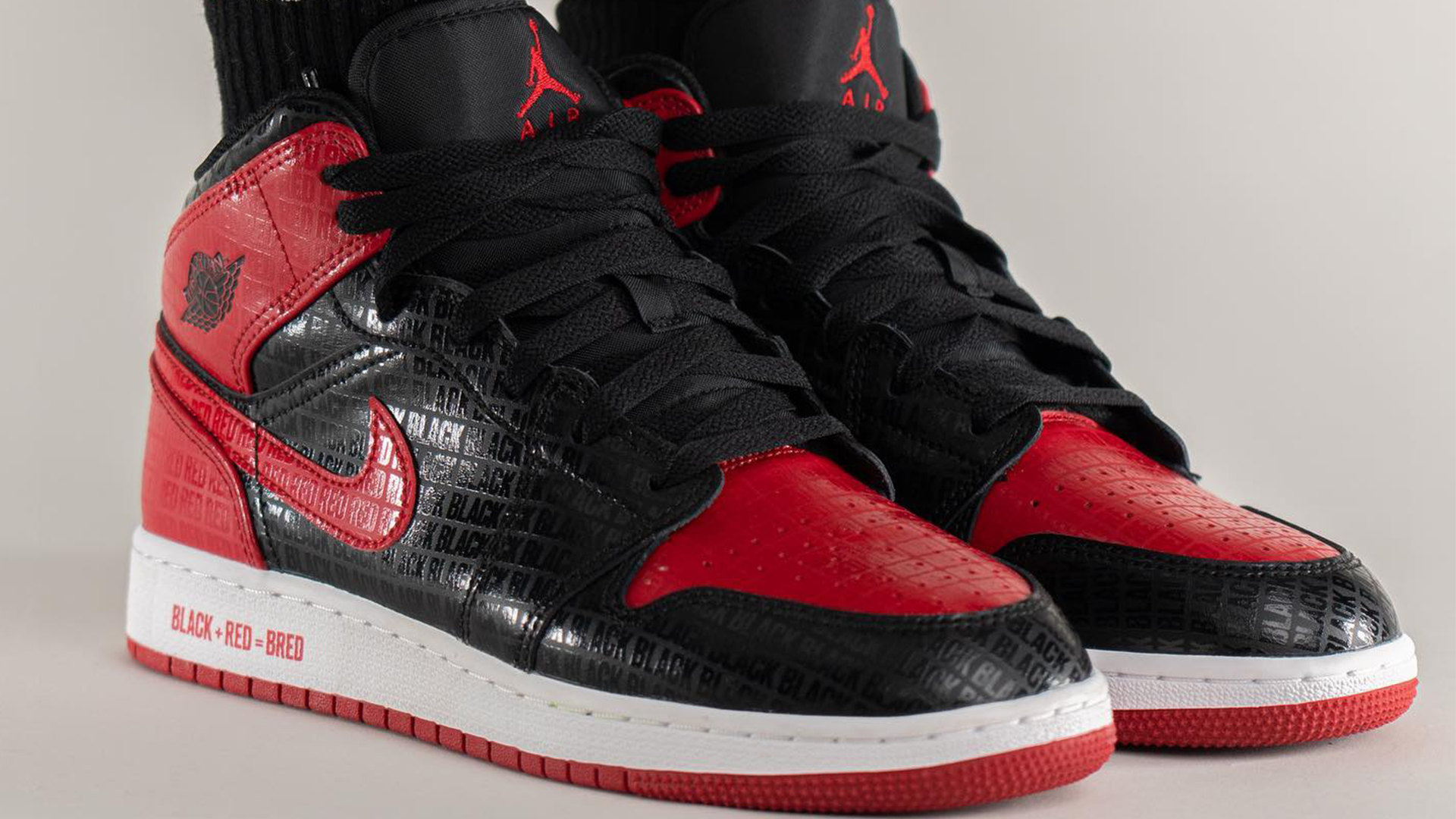AJ1 mid bred yankee 4
