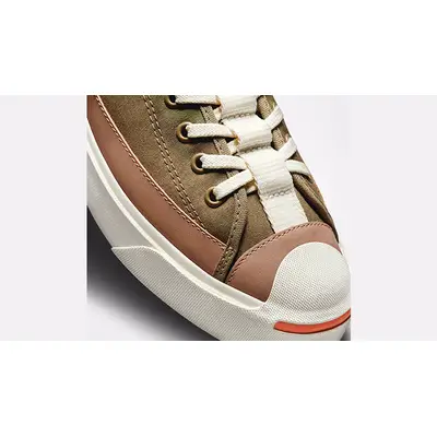 Fear of God ESSENTIALS x Converse Chuck 70 Natural Ivory Purcell Champagne Tan 173058C toebox
