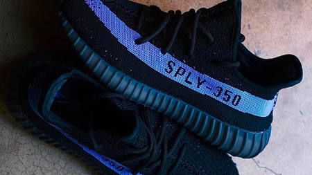 Here's Your Best Chance to Cop the Yeezy Boost 350 V2 "Dazzling Blue"! Here's Your Best Chance to Cop the Yeezy Boost 350 V2 "Dazzling Blue"!
