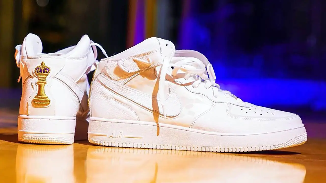 Check Out LeBron James' 1-of-1 Nike Air Force 1 Mid 