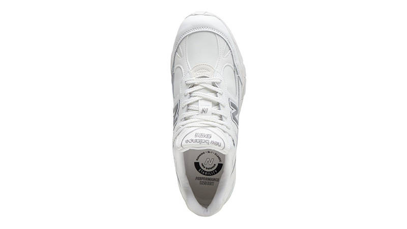 New Balance 991 Triple White middle