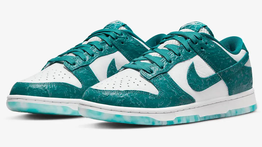 The Wavy Textured Nike Dunk Low 