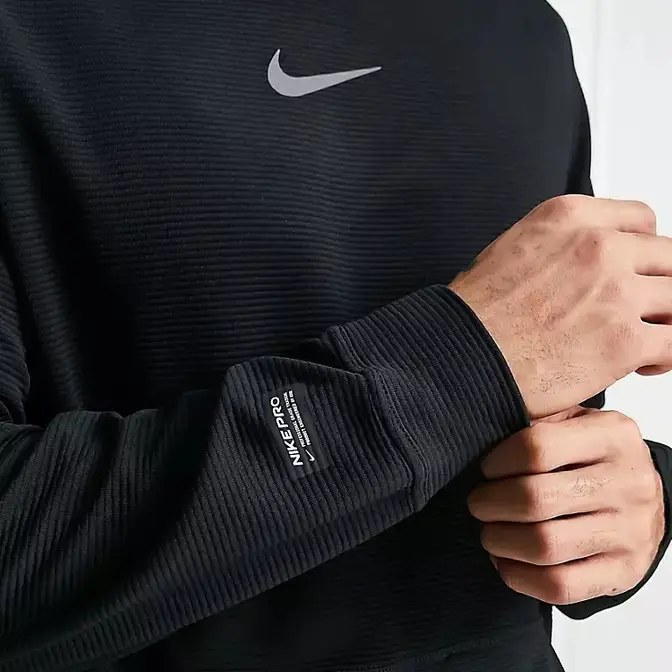 Nike pro best sale fleece cuffed