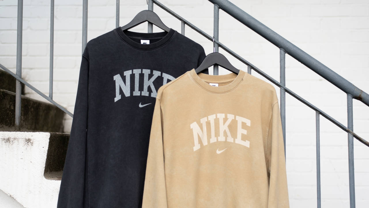 Embrace the Collegiate Trend With These Nike Sportswear Arch Fleece Sweats