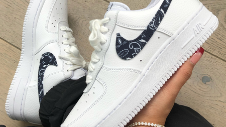 Just Dropped: Nike Sneakers & Clothing Too Hot to Not Cop! Just Dropped: Nike Sneakers & Clothing Too Hot to Not Cop!