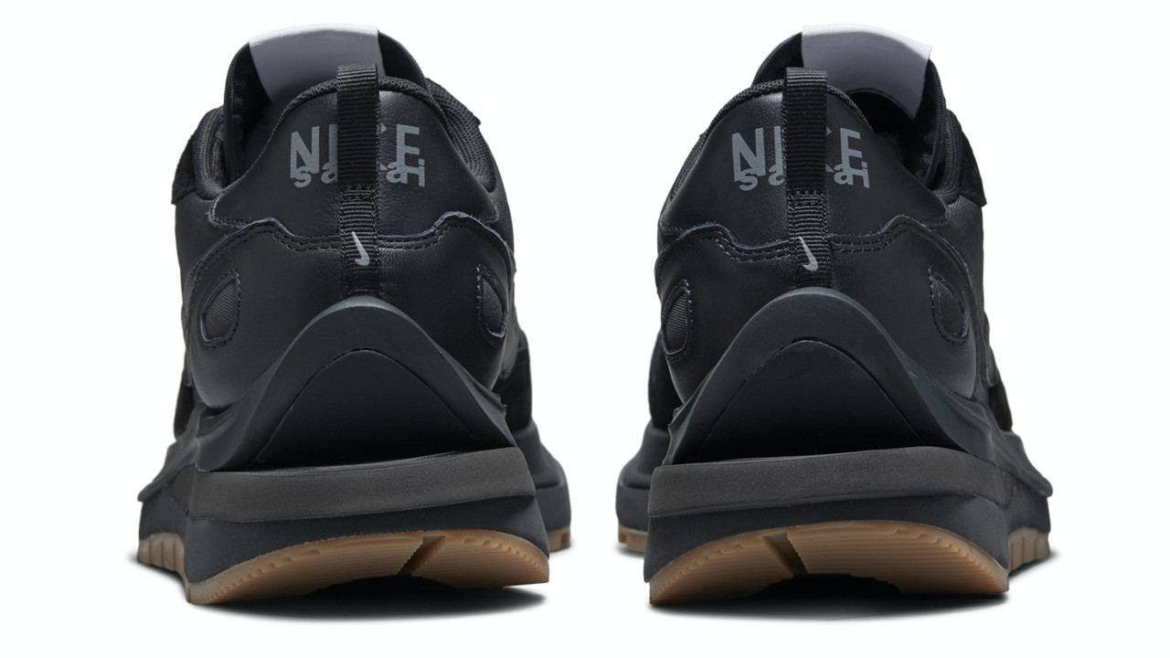 sacai x nike vaporwaffle black gum 5