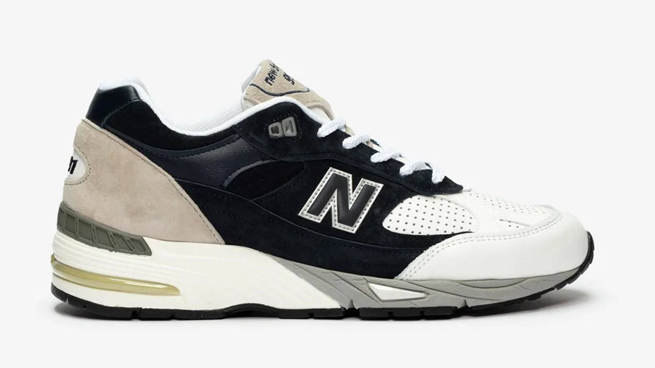 The Sneakersnstuff x New Balance 991 Goes Back to Its Roots
