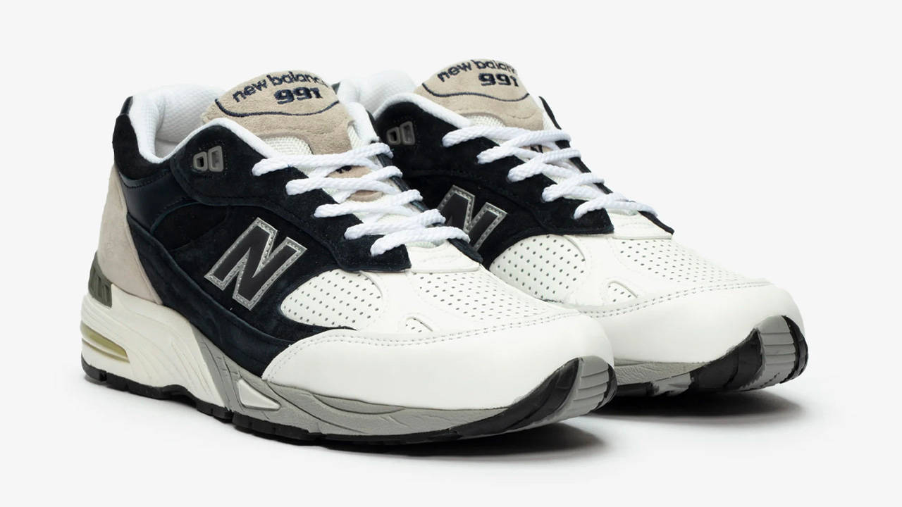 The Sneakersnstuff x New Balance 991 Goes Back to Its Roots