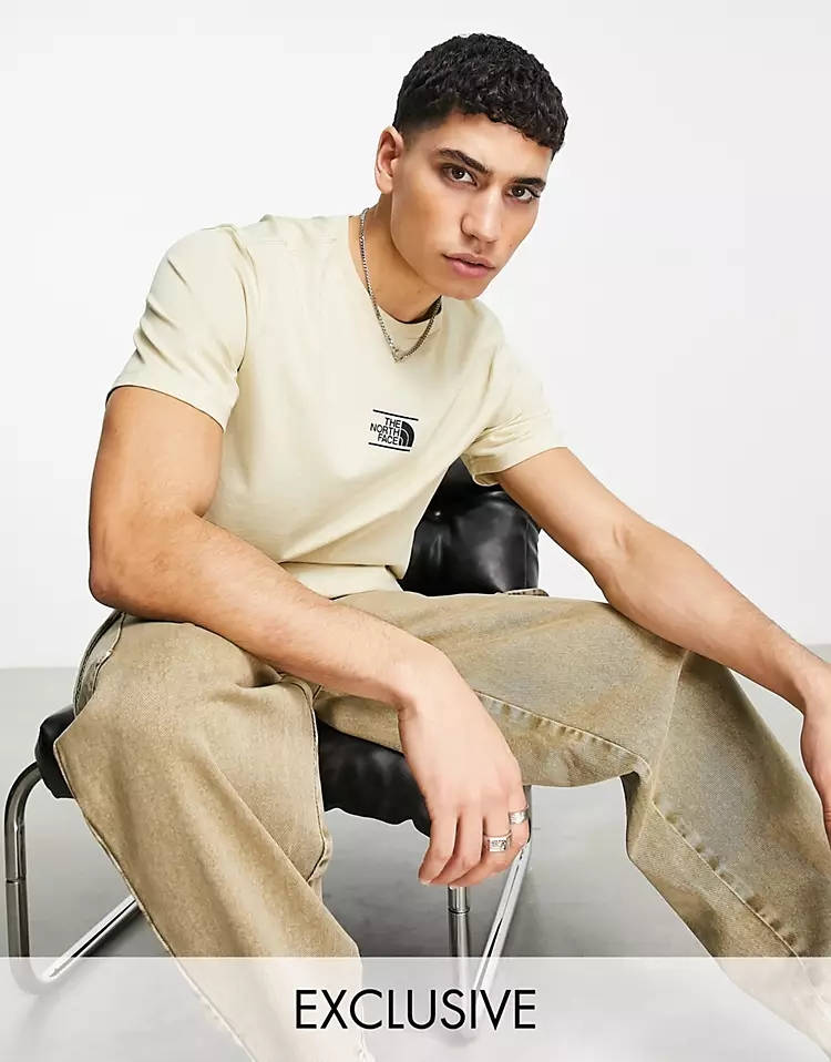 The North Face Dome At Center T-Shirt Beige