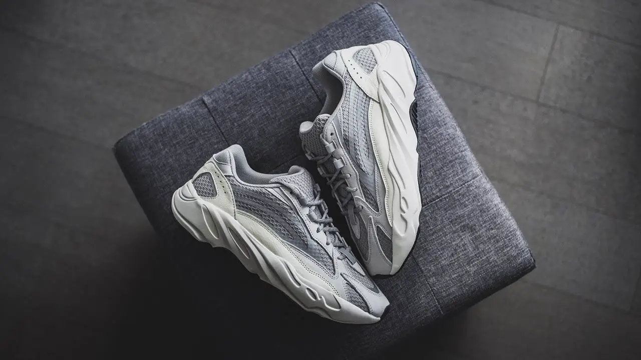 Yeezy 700 static release on sale date