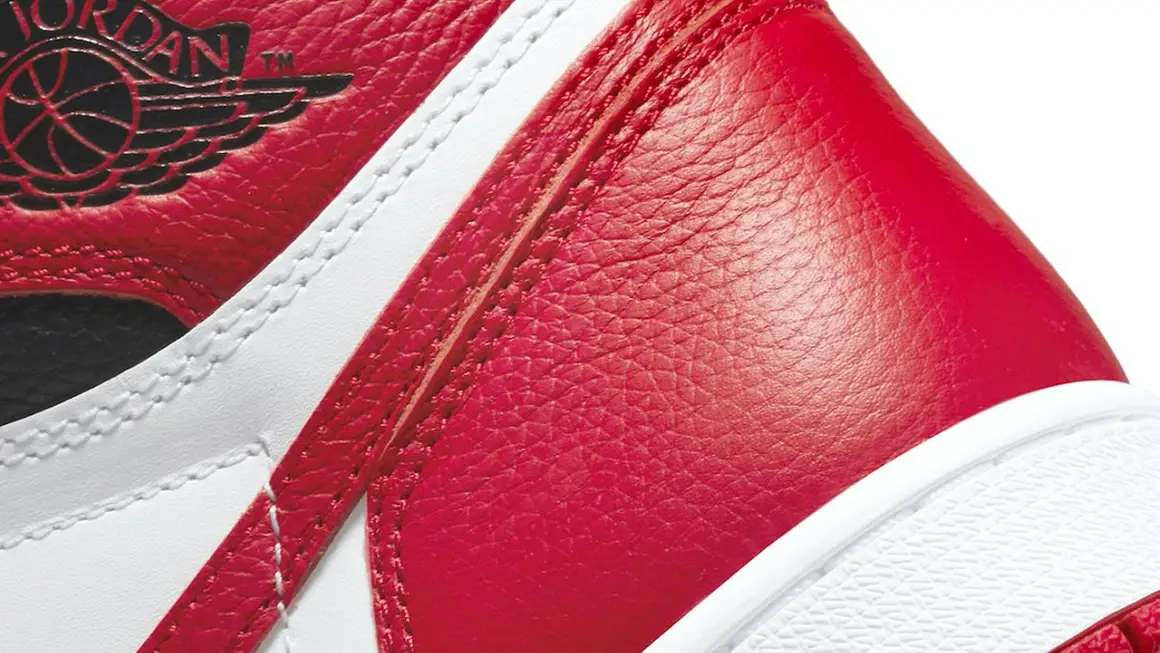 Air Jordan 1 High OG Heritage 4