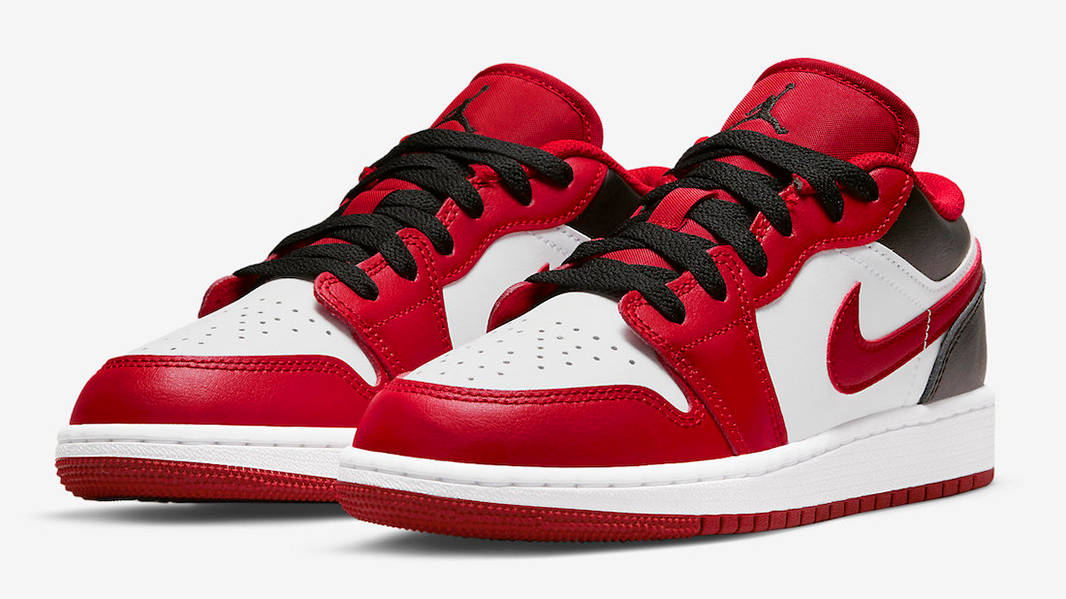 Air Jordan 1 Low GS Reverse Black Toe