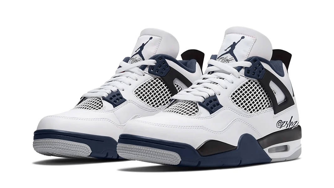 Air Jordan 4 Midnight Navy Side